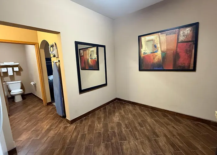Executive Inn & Suites